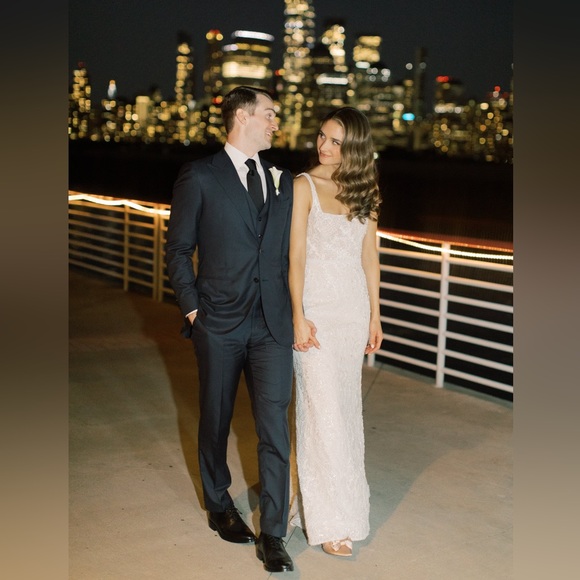 Jane Hill Airlie Wedding Gown - beaded - Size 8 and altered slightly to fit - Picture 5 of 6